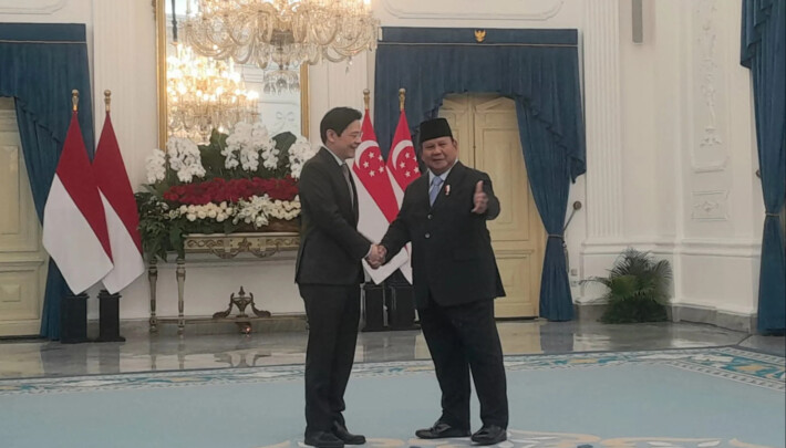 Presiden Prabowo Subianto menerima PM Singapura Lawrence Wong di Istana Merdeka. Pertemuan tahunan kedua negara menghasilkan penandatanganan 26 MoU strategis